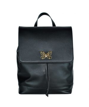 Moderný ruksak z hovädzej kože 8709 v čiernej farbe. Ruksak je vyrobený z prírodnej hovädzej usne. Kombinácia moderného dizajnu s prvotriednou kožou.  (2)