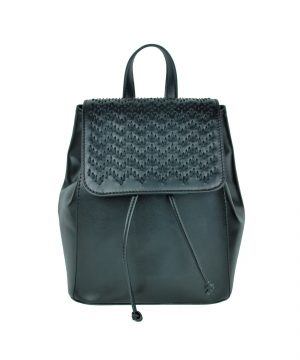Kožený ručne vyšívaný ruksak v lesklej čiernej farbe
