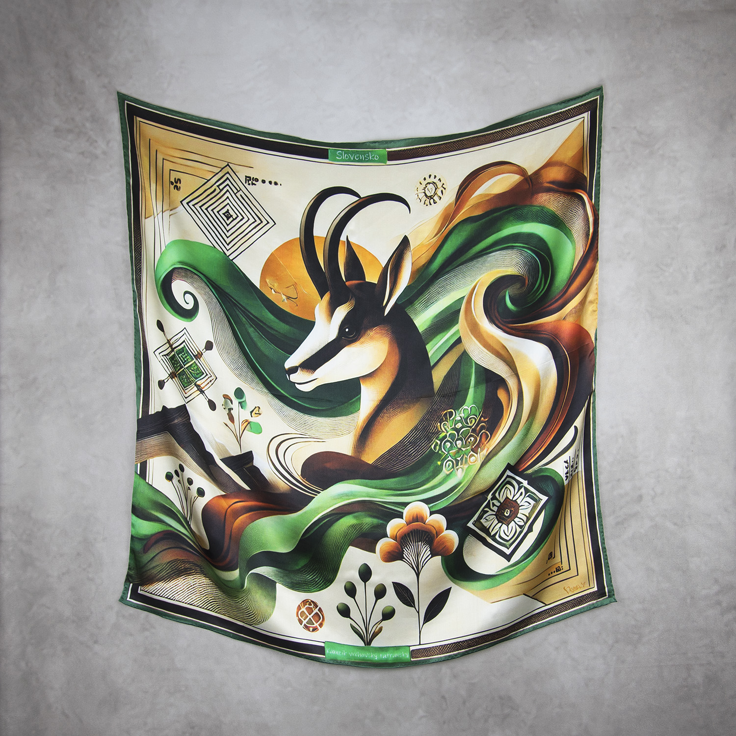 Exkuzívna hodvábna šatka KAMZÍK - ZELENÝ, 90 x 90cm, Vyrobené na Slovensku – Obrázok 2