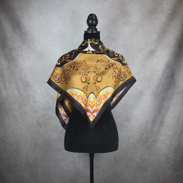 Exkluzívna hodvábna šatka ORNAMENT - MEDENÝ, 90 x 90cm, Vyrobené na Slovensku - Image 3