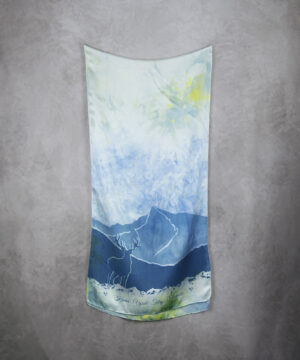 Alternative view of Hodvábny šál - VYSOKÉ TATRY – KRIVÁŇ, LIMITED_03, Výrobený na Slovensku