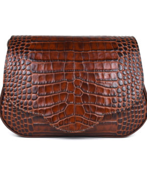 Kabelka crossbody z hovädzej kože s dezénom krokodíla v hnedej farbe – Obrázok 10