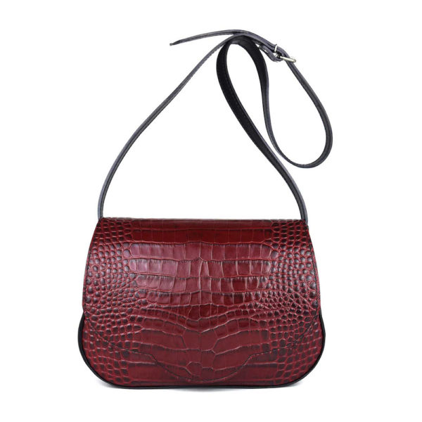 Kabelka crossbody z hovädzej kože s dezénom krokodíla v bordovej farbe - Image 7